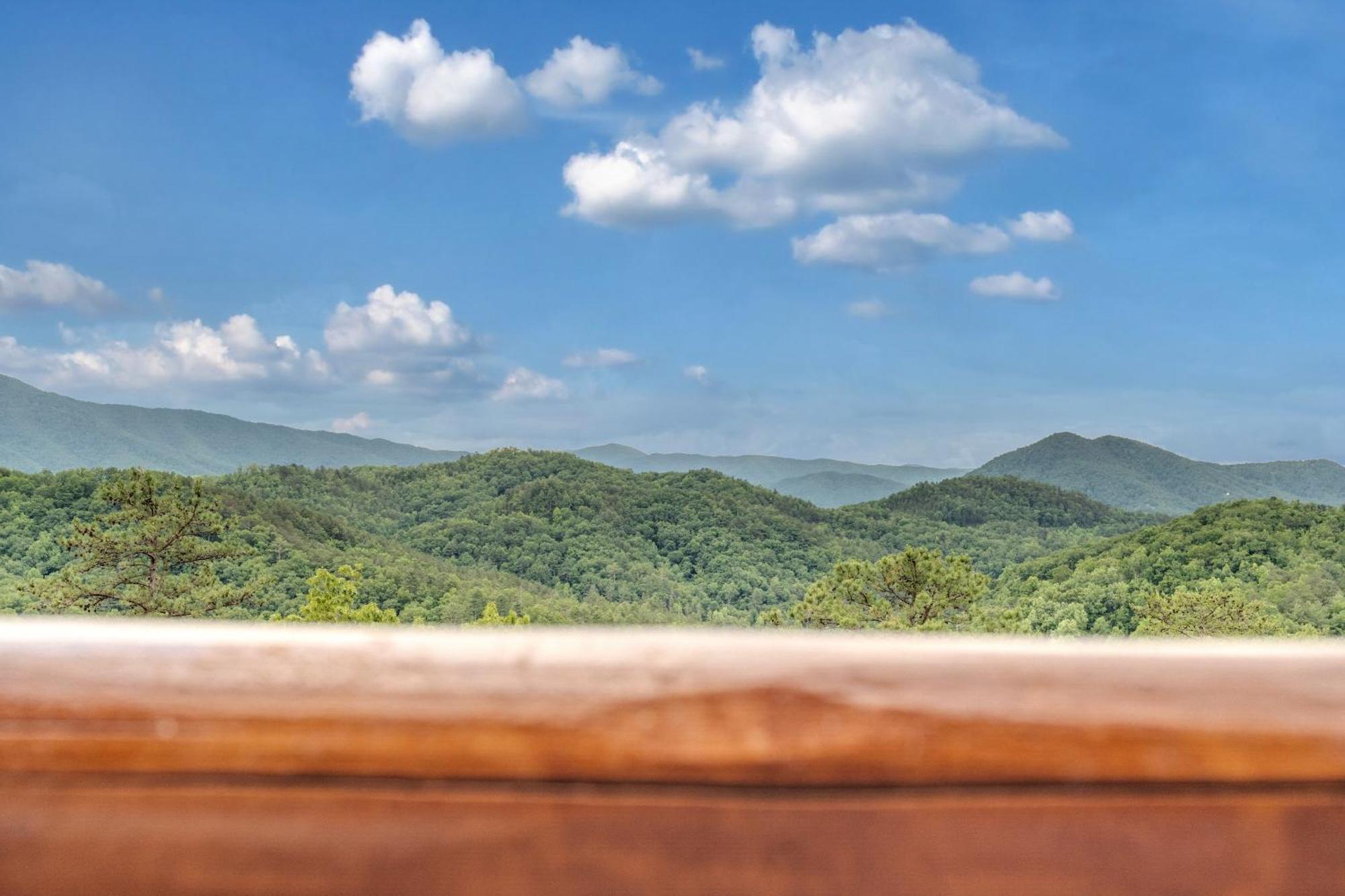 Endless View- Amazing Panoramic Mountain Views, Pool Access, Free Area Attraction Tickets Sevierville Exterior foto